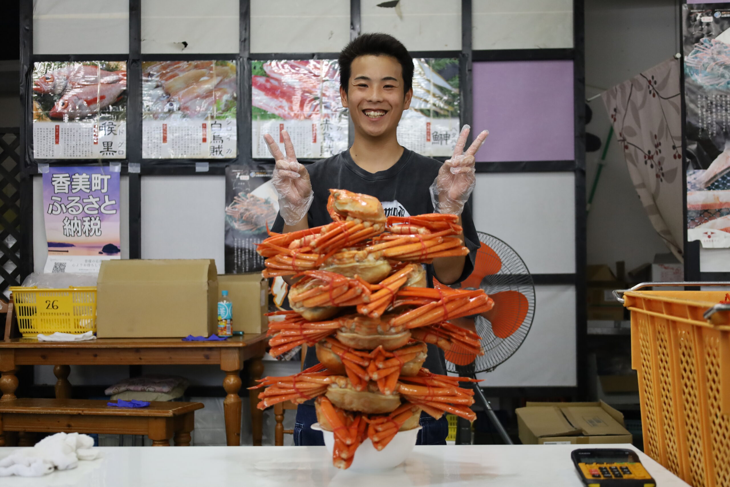 イベントレポート】香住ガニ盛り放題、一般参加者最高記録タイの13枚が